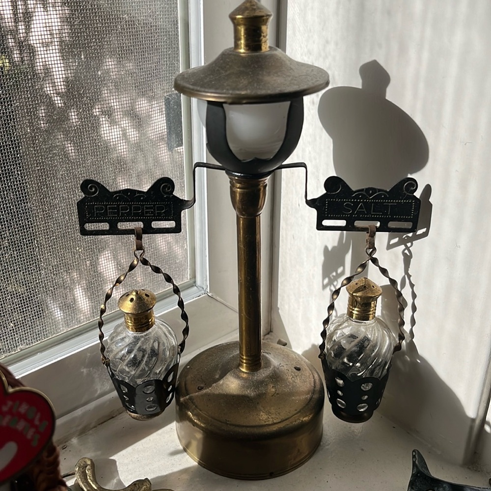 Antique miniature lamppost salt and pepper shaker